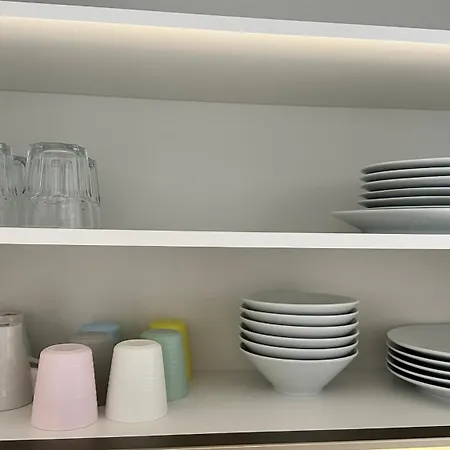 Brand New And Modern In Center Apartamento *