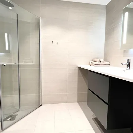 Apartment Brand New And Modern In Center
