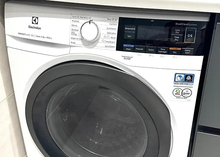 דירה Brand New And Modern In Center